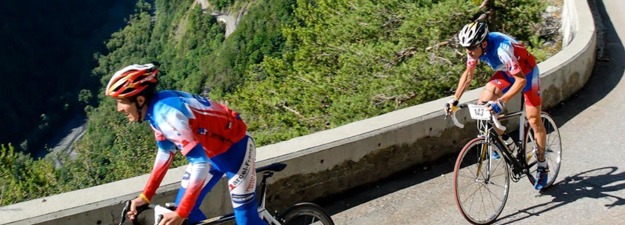 Chalet La Cachette Cyclists & Skiers Le Bourg-dʼOisans Esterno foto