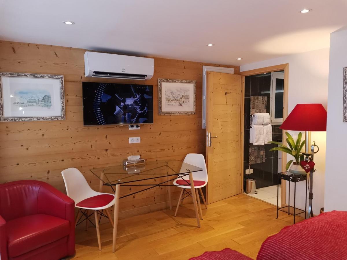 Chalet La Cachette Cyclists & Skiers Le Bourg-dʼOisans Esterno foto
