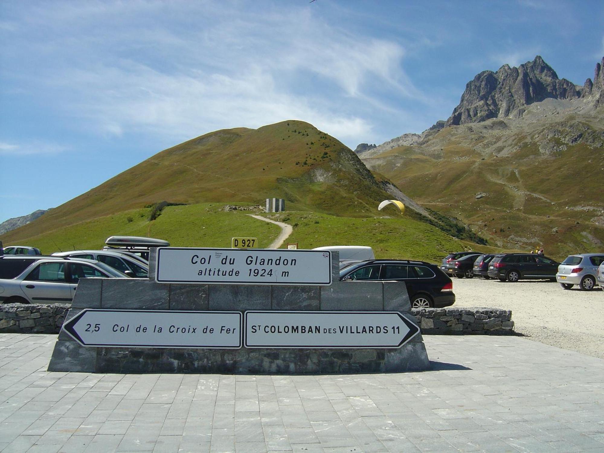 Chalet La Cachette Cyclists & Skiers Le Bourg-dʼOisans Esterno foto
